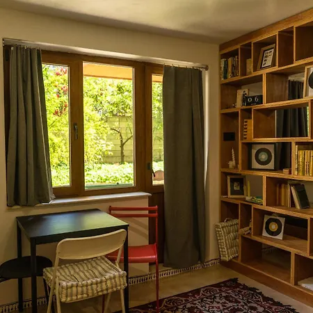 Apartment Domino